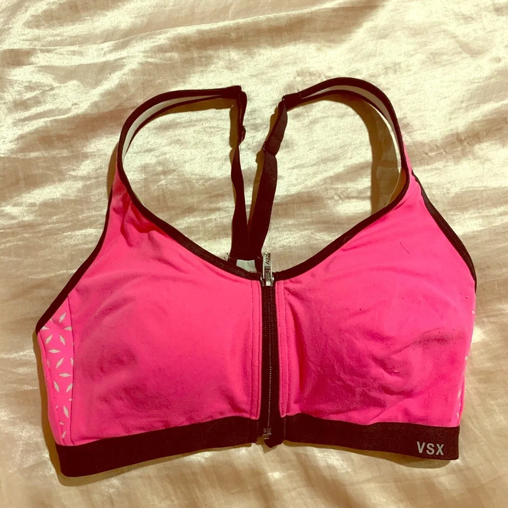 VS Sports Bra - Picture 1 of 6